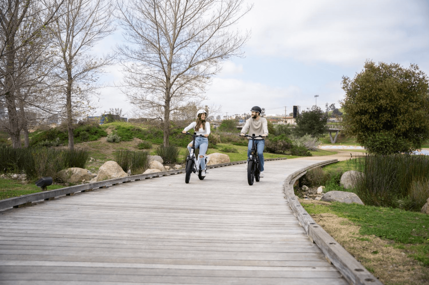 City Escapes: Electric Bike Adventures for Urban Explorers