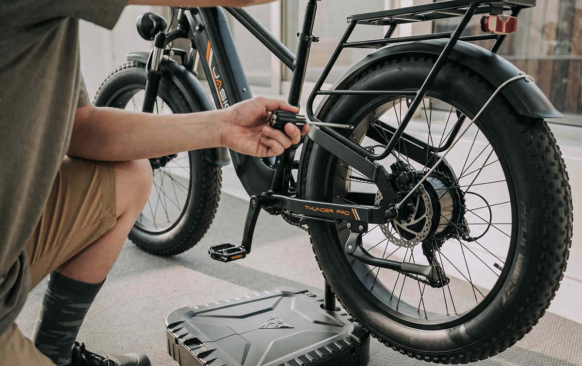 When to Replace Ebike Brake Pads Cover