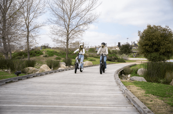 City Escapes: Electric Bike Adventures for Urban Explorers