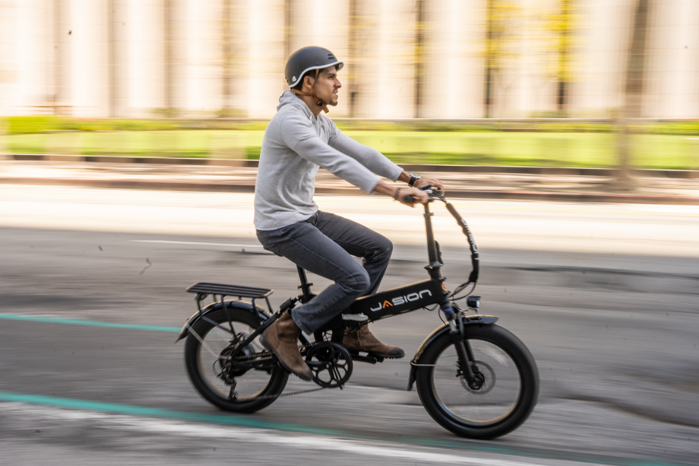 5 Reasons to Switch to an Electric Bike and Enjoy Your Mobile Life