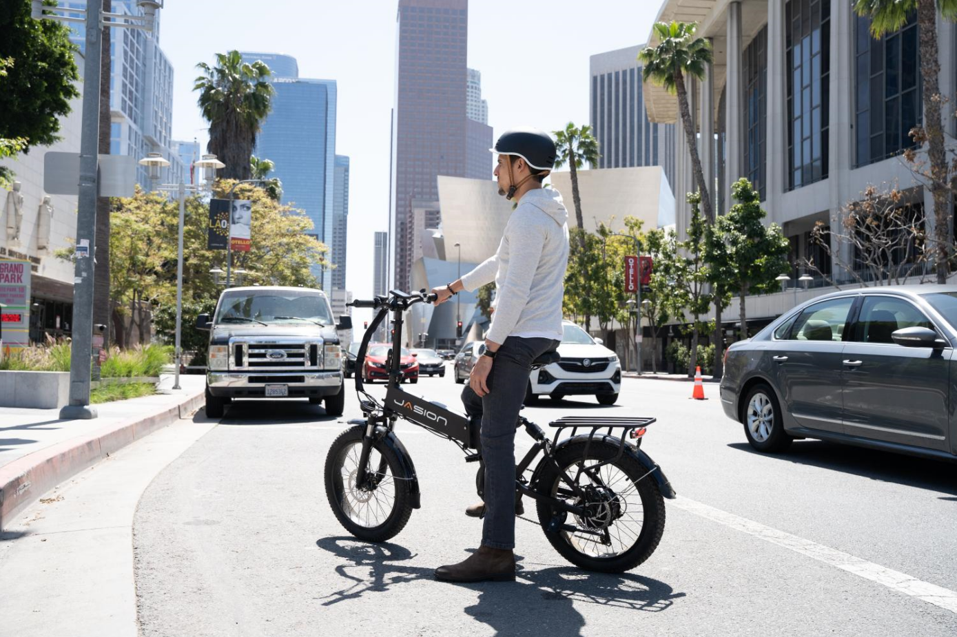 Cycling for a Healthy Lifestyle: How Electric Bikes Make Fitness Accessible to All